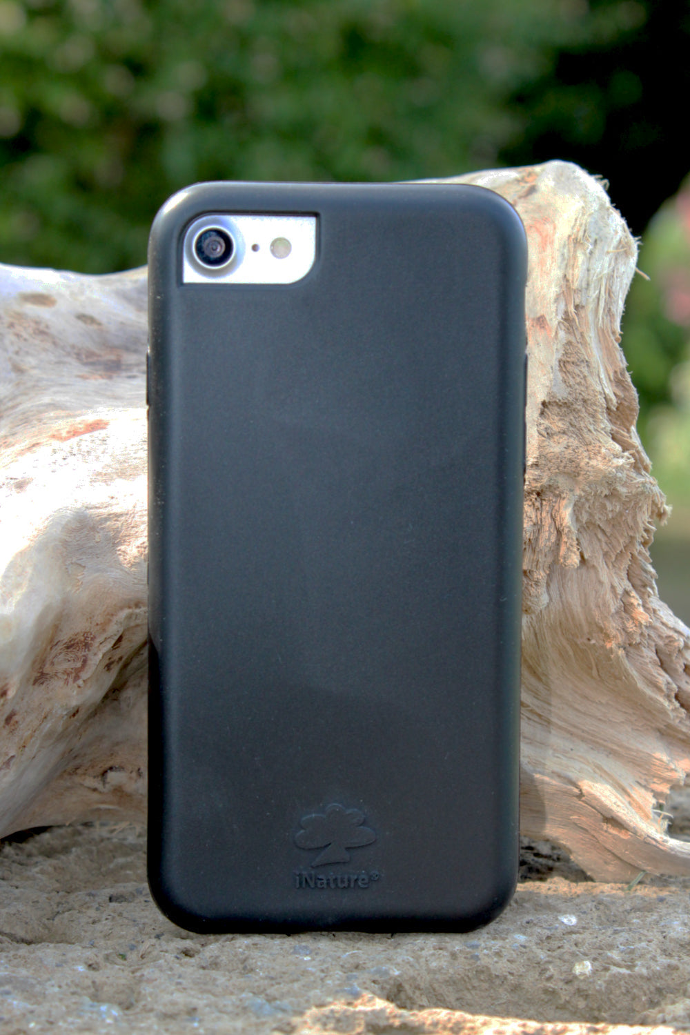 iNature iPhone 7/8/SE 2020 Case - Volcano Black